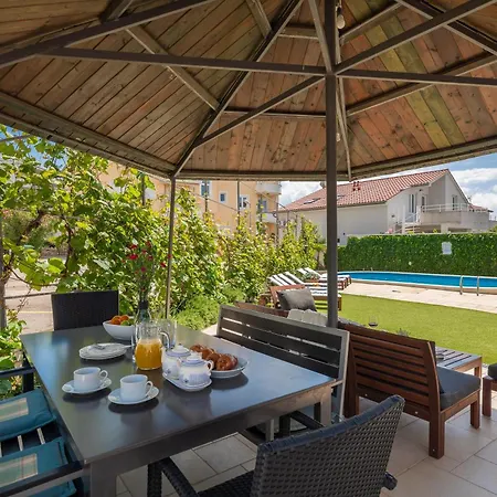 Tihi Iii Apartman