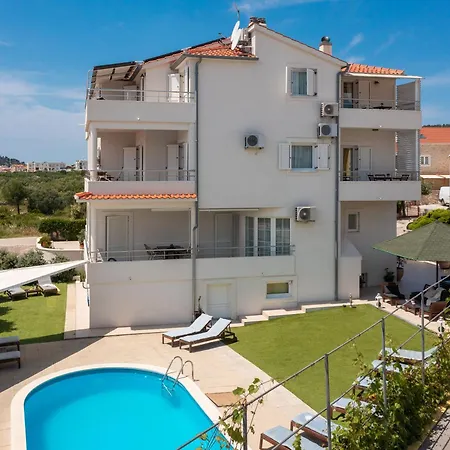 Appartement Tihi Iii *