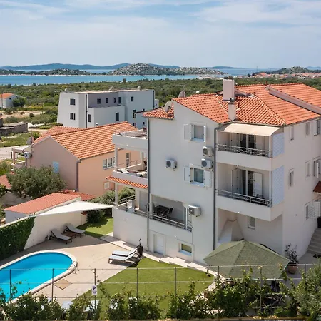 Apartman Tihi Iii *