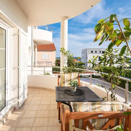 Tihi Iii Appartement *