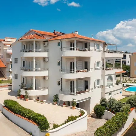 Tihi Iii Appartement *