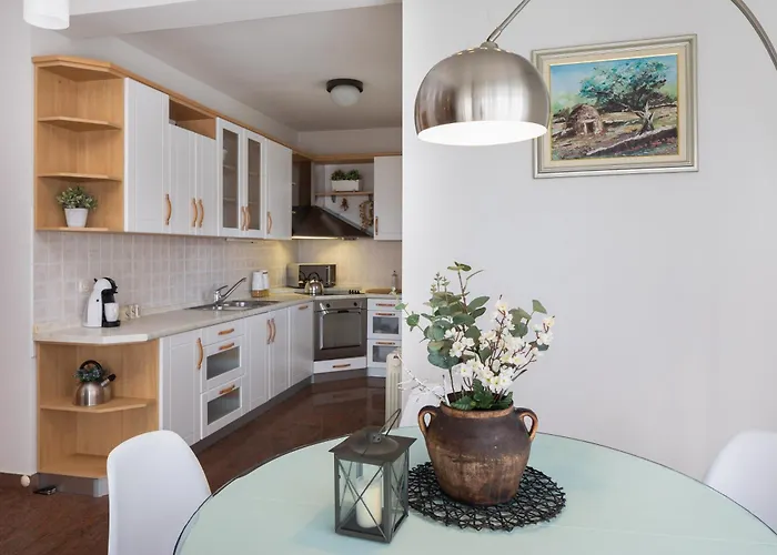 Tihi Iii Apartamento