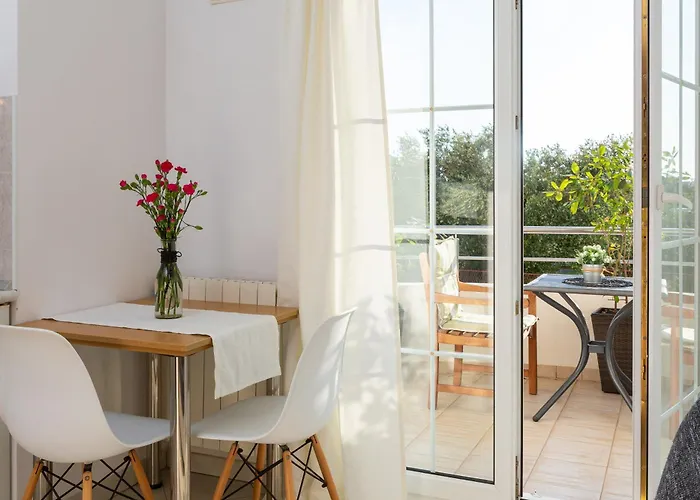 Tihi Iii Apartamento *