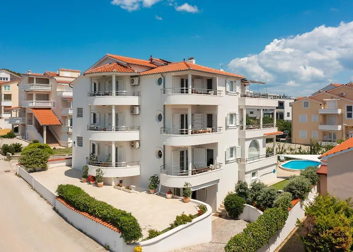 Tihi Iii Apartamento *